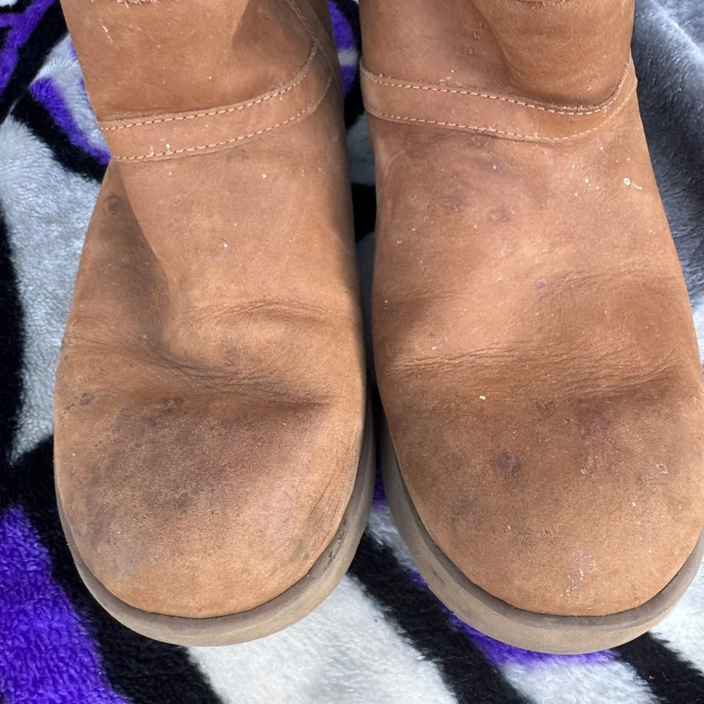 Size 8 - UGG Women's Classic Mini Waterproof Leather Boots‎ 1019641 Chestnut